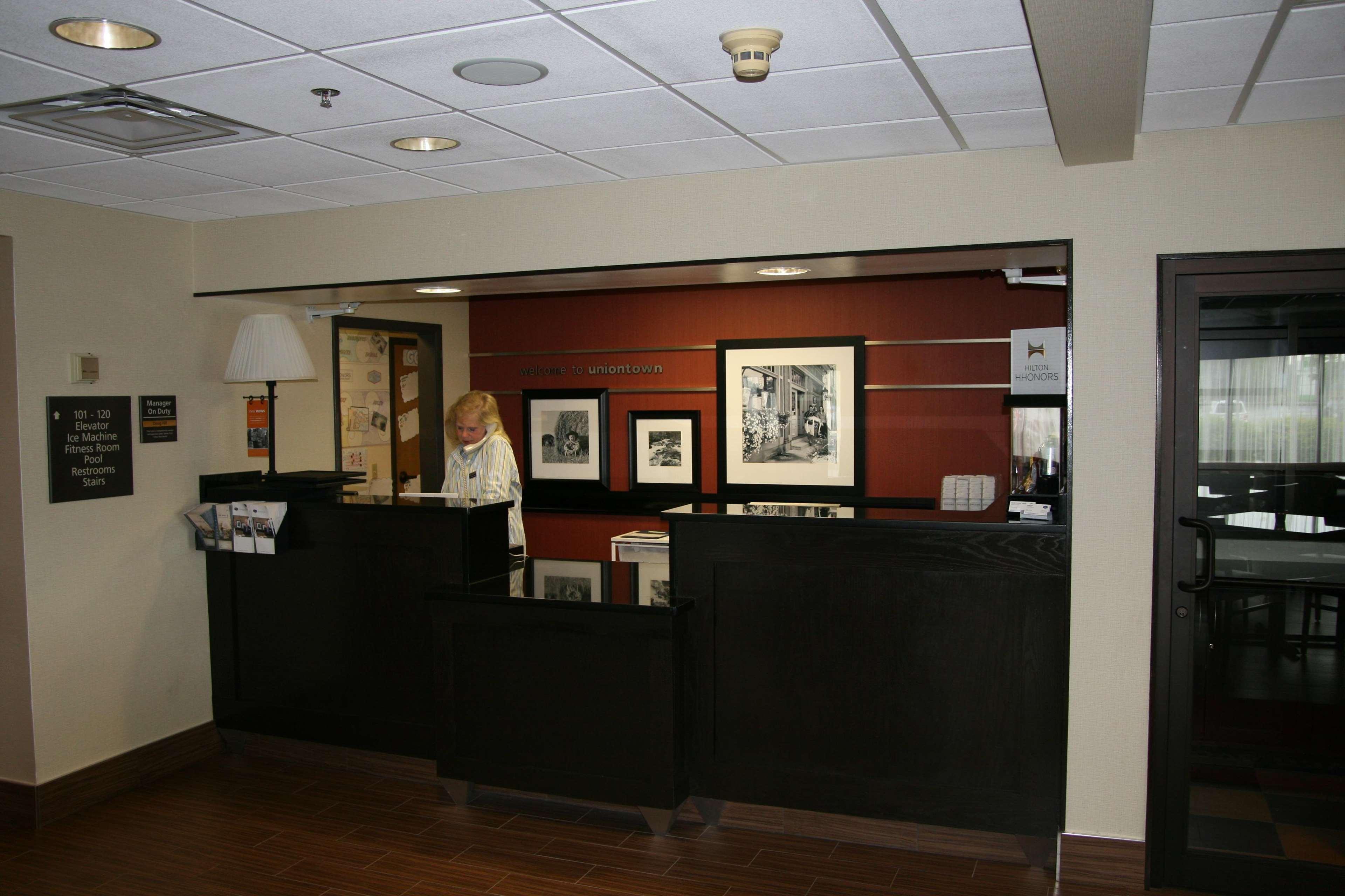 Hampton Inn Uniontown Extérieur photo